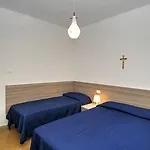 Laura Aparthotel 4*