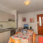 Laura Aparthotel