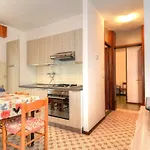 Laura Aparthotel 4*