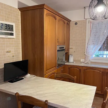 Hotel apartamentowy Laura 4*