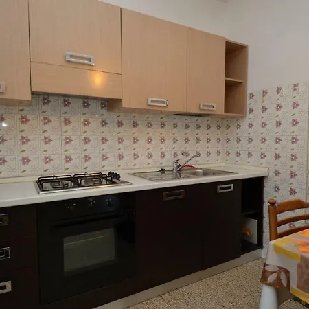 Laura Aparthotel 4*